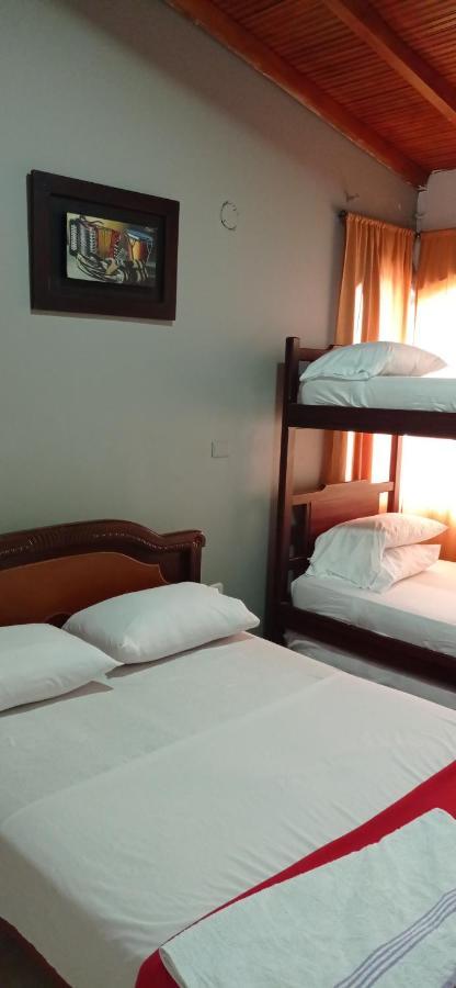 Hotel Estoraques 3*